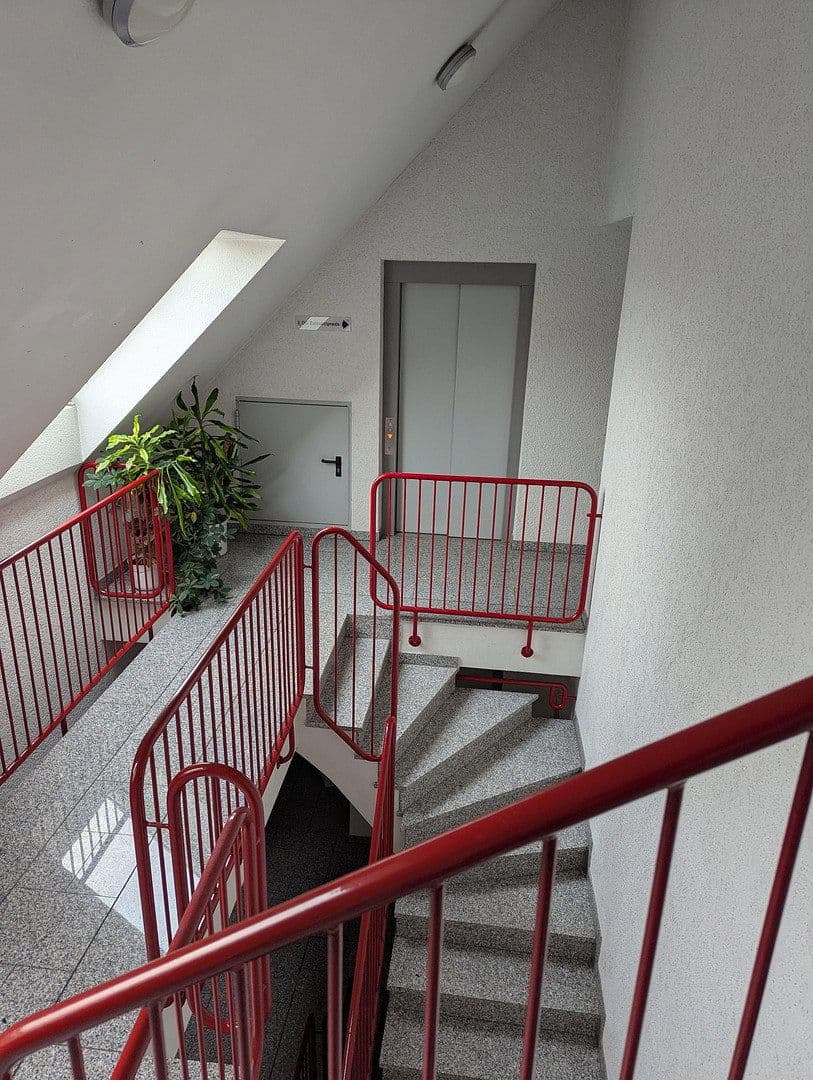 Prenájom bytu 3-izbový 101 m², Remchingen, Bádensko-Wurttembersko Prenájom bytu 3-izbový 101 m², Remchingen, Bádensko-Wurttembersko