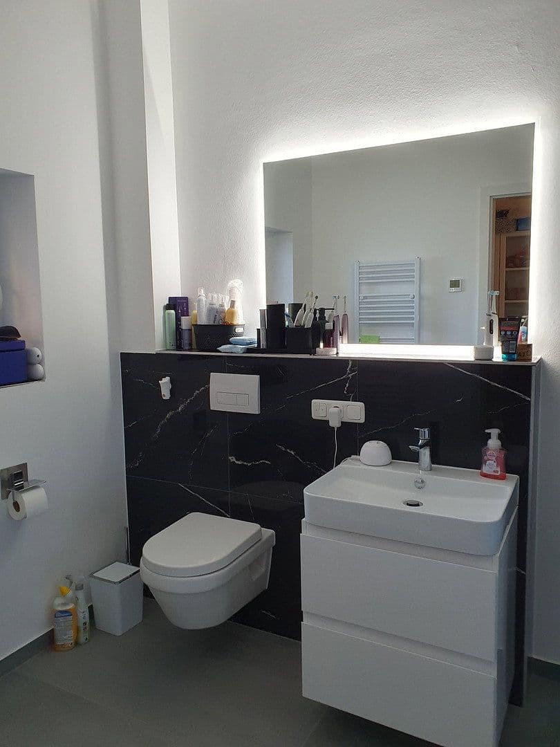 Prenájom bytu 3-izbový 96 m², Düren, Severné Porýnie - Westfálsko Prenájom bytu 3-izbový 96 m², Düren, Severné Porýnie - Westfálsko