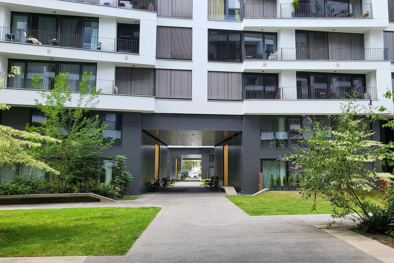 Predaj bytu 3-izbový 112 m², Chausseestraße 37, Top-Lage im Herzen von Berlin-Mitte, Berlín Predaj bytu 3-izbový 112 m², Chausseestraße 37, Top-Lage im Herzen von Berlin-Mitte, Berlín