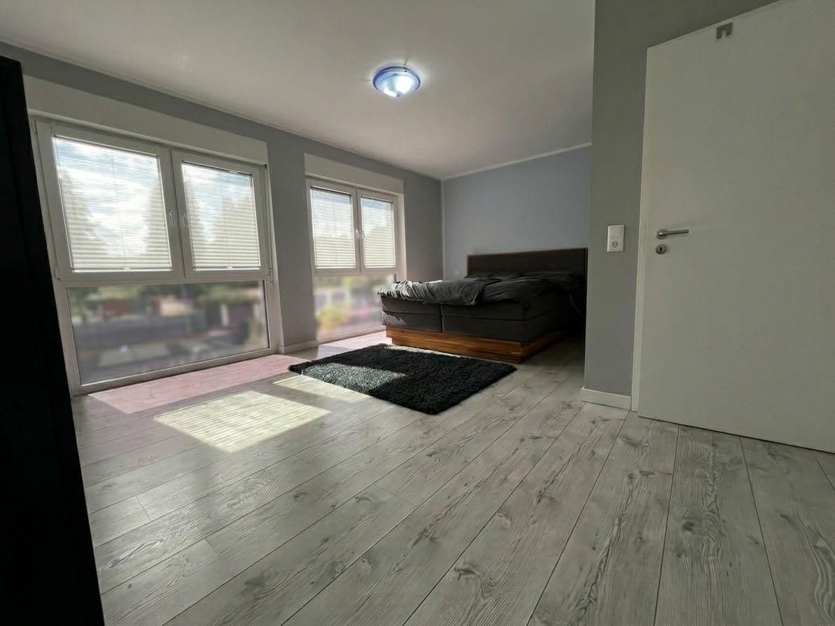 Predaj domu 138 m², pozemok 215 m², Dietzenbach, Hesensko Predaj domu 138 m², pozemok 215 m², Dietzenbach, Hesensko