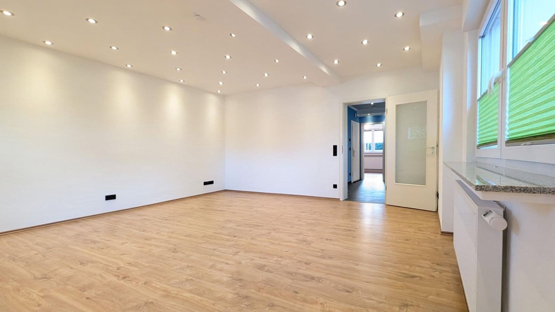 Predaj bytu 3-izbový 94 m², Oberhausen, Severné Porýnie - Westfálsko Predaj bytu 3-izbový 94 m², Oberhausen, Severné Porýnie - Westfálsko
