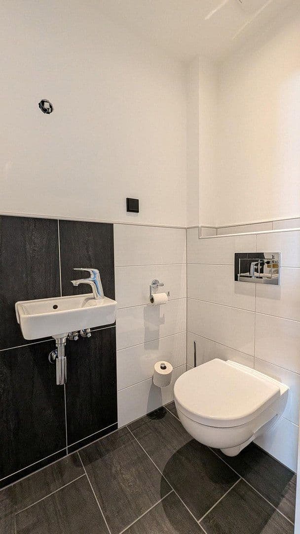 Predaj bytu 3-izbový 94 m², Oberhausen, Severné Porýnie - Westfálsko Predaj bytu 3-izbový 94 m², Oberhausen, Severné Porýnie - Westfálsko