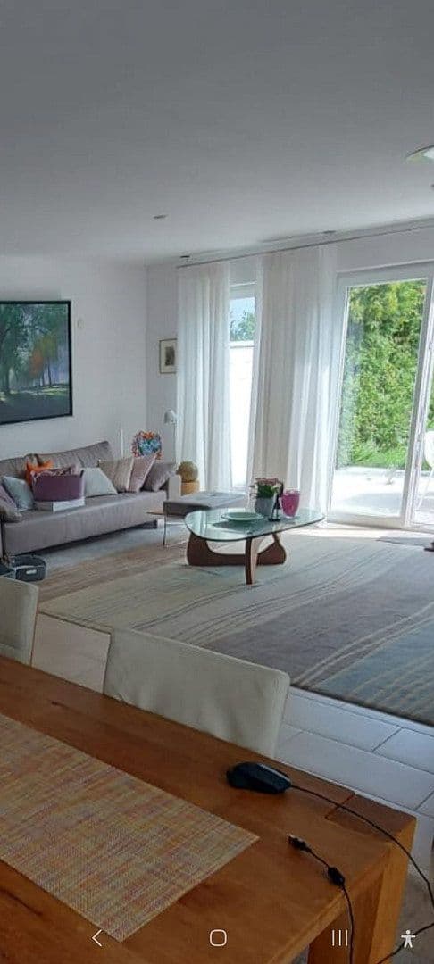 Predaj domu 198 m², pozemok 275 m², Mainz, Porýnie-Falcko Predaj domu 198 m², pozemok 275 m², Mainz, Porýnie-Falcko