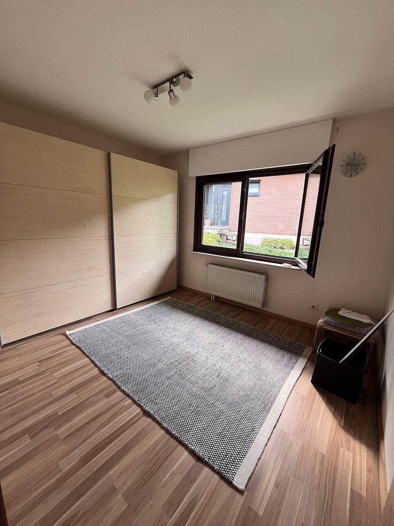 Prenájom bytu 4-izbový 104 m², Weinheim, Bádensko-Wurttembersko Prenájom bytu 4-izbový 104 m², Weinheim, Bádensko-Wurttembersko