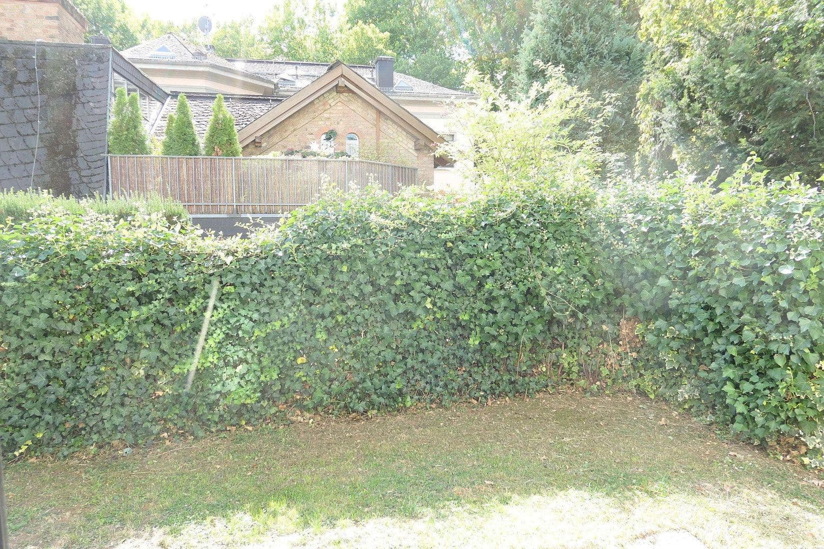 Predaj domu 224 m², pozemok 410 m², Flörsheim, Hesensko Predaj domu 224 m², pozemok 410 m², Flörsheim, Hesensko