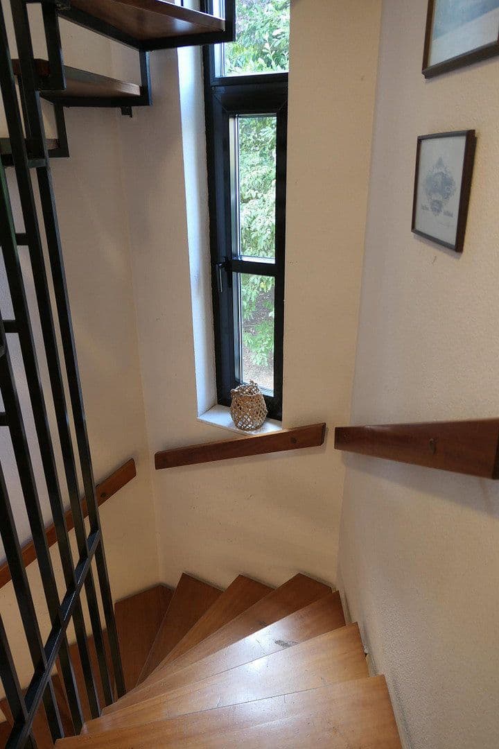 Predaj domu 224 m², pozemok 410 m², Flörsheim, Hesensko Predaj domu 224 m², pozemok 410 m², Flörsheim, Hesensko