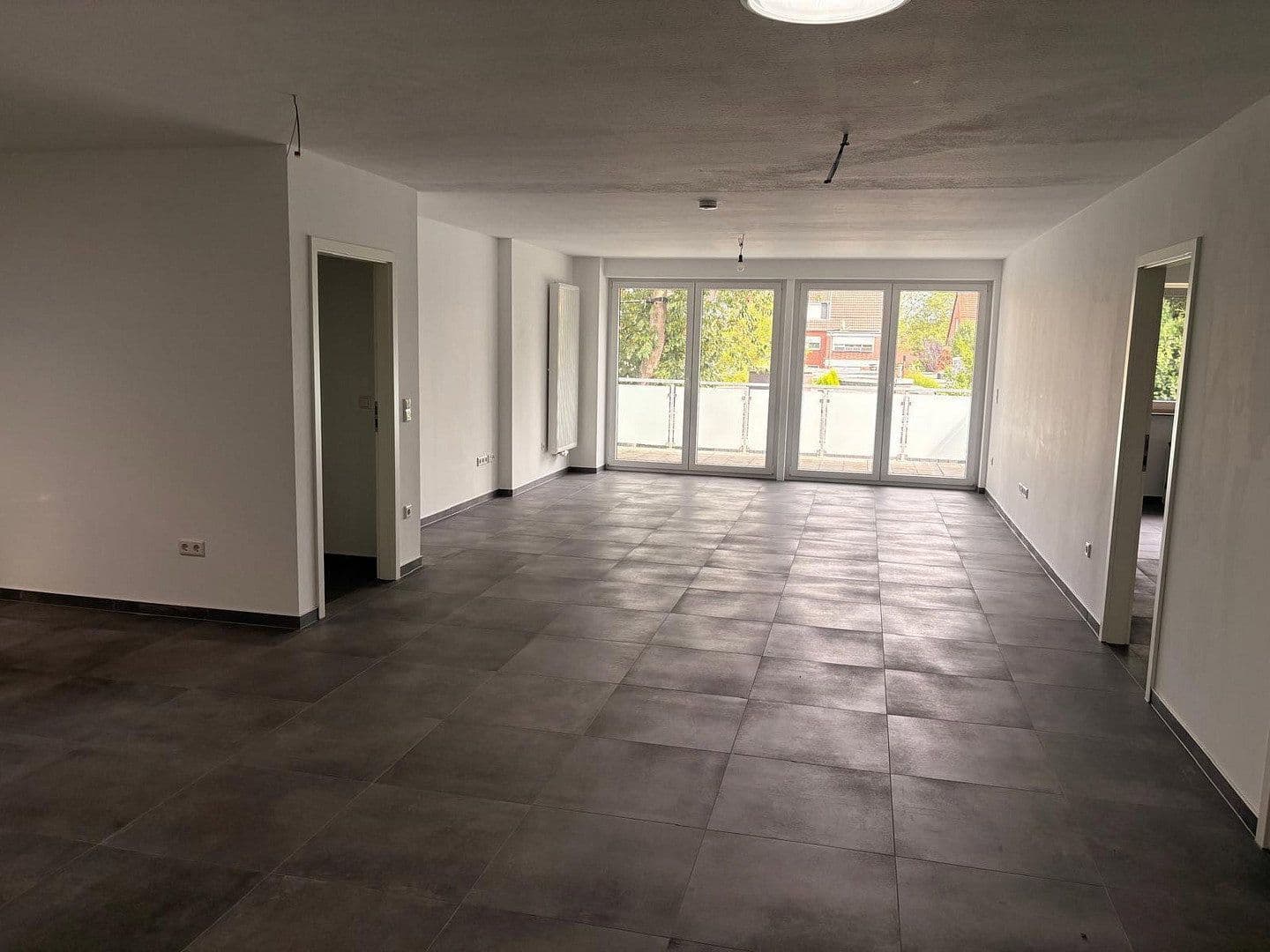 Prenájom bytu 3-izbový 136 m², Maubisstraße 26, Kaarst, Severné Porýnie - Westfálsko Prenájom bytu 3-izbový 136 m², Maubisstraße 26, Kaarst, Severné Porýnie - Westfálsko