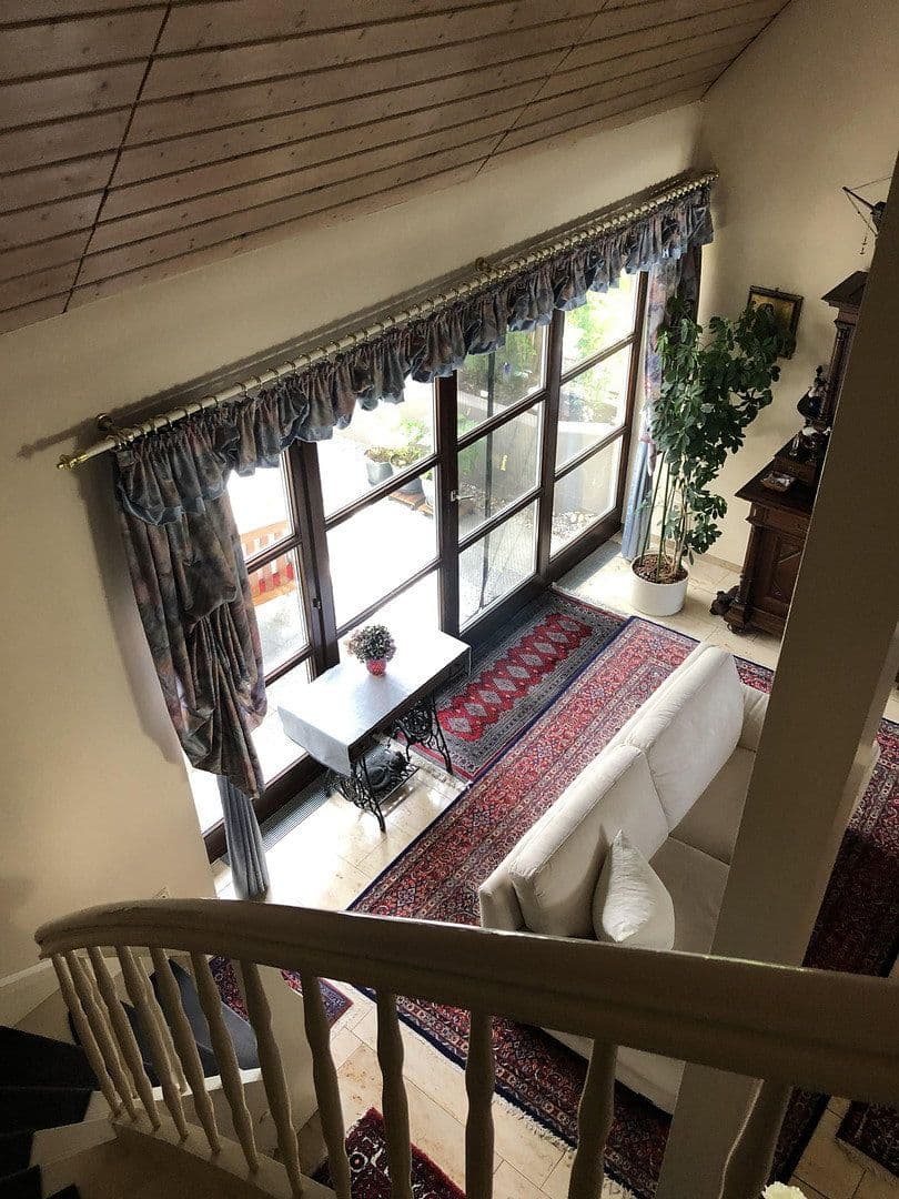 Predaj bytu 5-izbový 160 m², Rottenburg am Neckar, Bádensko-Wurttembersko Predaj bytu 5-izbový 160 m², Rottenburg am Neckar, Bádensko-Wurttembersko