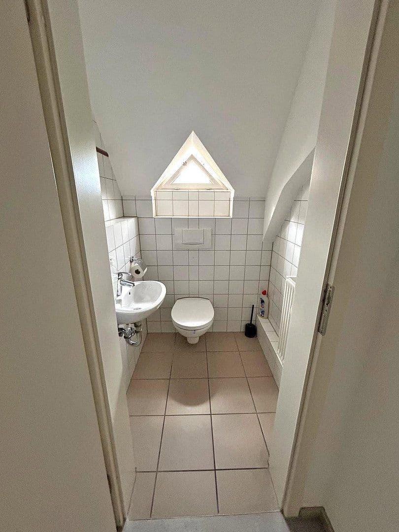 Prenájom bytu 2-izbový 55 m², Weiherer Str. 3, Ubstadt-Weiher, Bádensko-Wurttembersko Prenájom bytu 2-izbový 55 m², Weiherer Str. 3, Ubstadt-Weiher, Bádensko-Wurttembersko