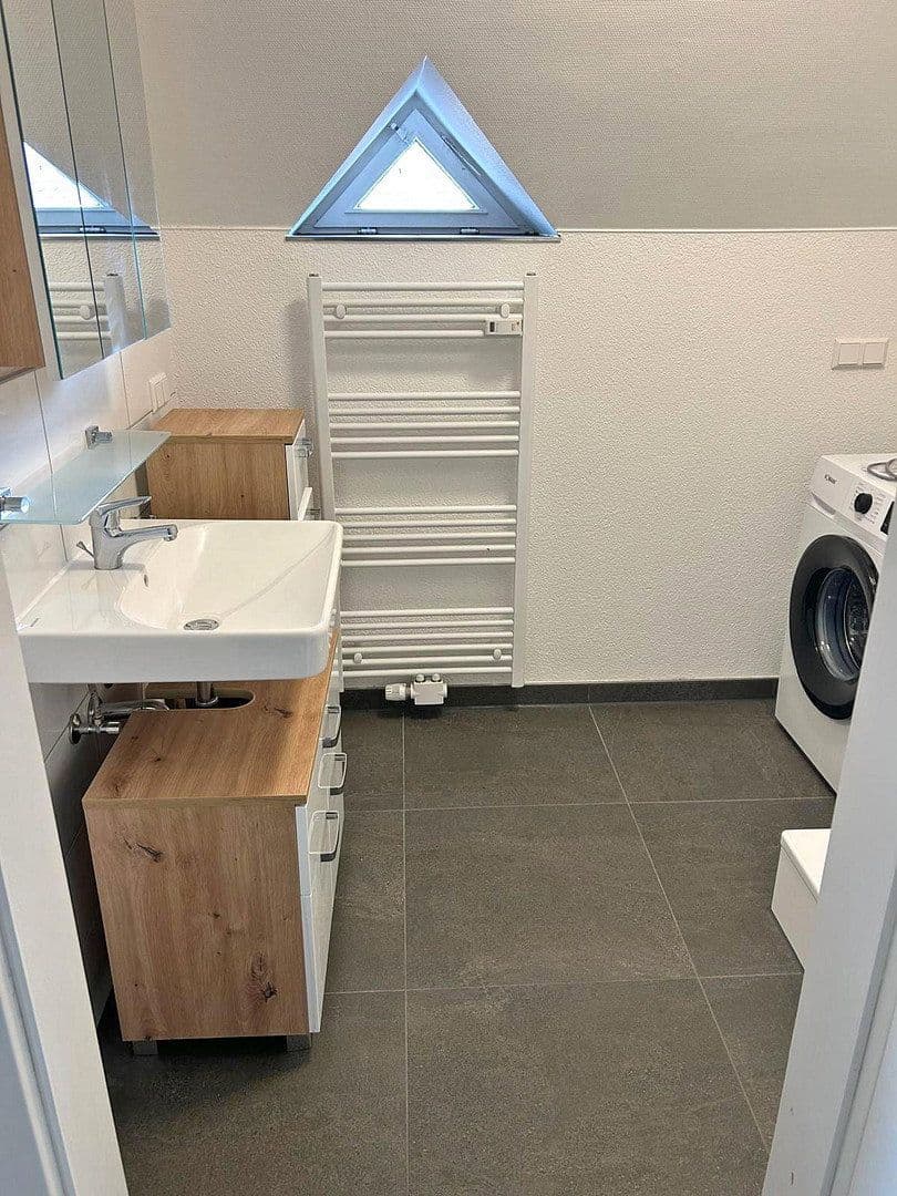 Prenájom bytu 2-izbový 55 m², Weiherer Str. 3, Ubstadt-Weiher, Bádensko-Wurttembersko Prenájom bytu 2-izbový 55 m², Weiherer Str. 3, Ubstadt-Weiher, Bádensko-Wurttembersko