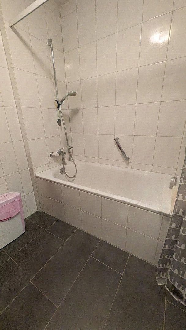 Prenájom bytu 2-izbový 78 m², Basler Str. 45, Bad Krozingen, Bádensko-Wurttembersko Prenájom bytu 2-izbový 78 m², Basler Str. 45, Bad Krozingen, Bádensko-Wurttembersko