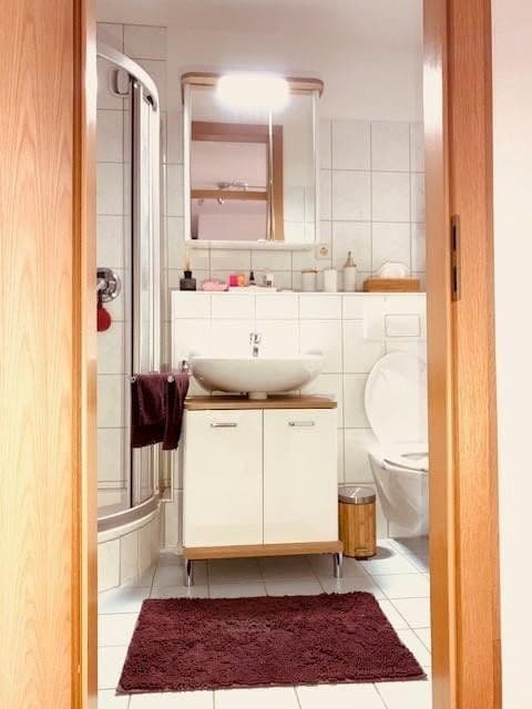 Prenájom bytu 3-izbový 85 m², Tübingen, Bádensko-Wurttembersko Prenájom bytu 3-izbový 85 m², Tübingen, Bádensko-Wurttembersko