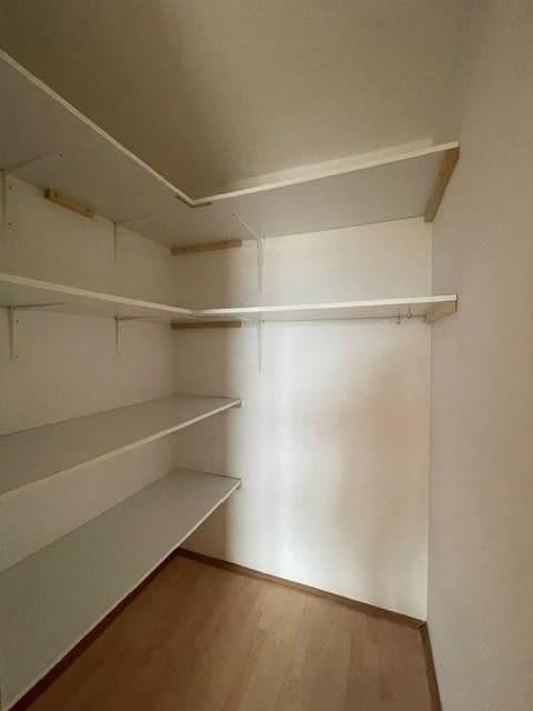 Prenájom bytu 3-izbový 85 m², Tübingen, Bádensko-Wurttembersko Prenájom bytu 3-izbový 85 m², Tübingen, Bádensko-Wurttembersko