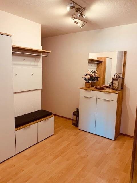 Prenájom bytu 3-izbový 85 m², Tübingen, Bádensko-Wurttembersko Prenájom bytu 3-izbový 85 m², Tübingen, Bádensko-Wurttembersko