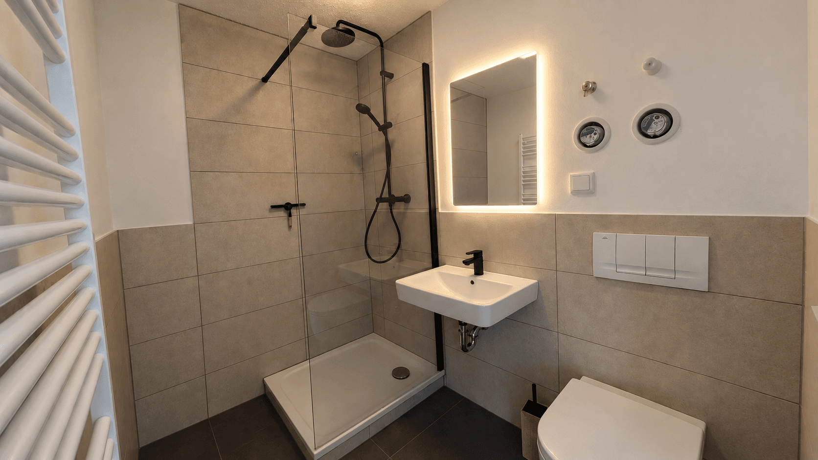 Predaj bytu 1-izbový 38 m², Arthur-Hoffmann-Straße 90, Leipzig, Sasko Predaj bytu 1-izbový 38 m², Arthur-Hoffmann-Straße 90, Leipzig, Sasko