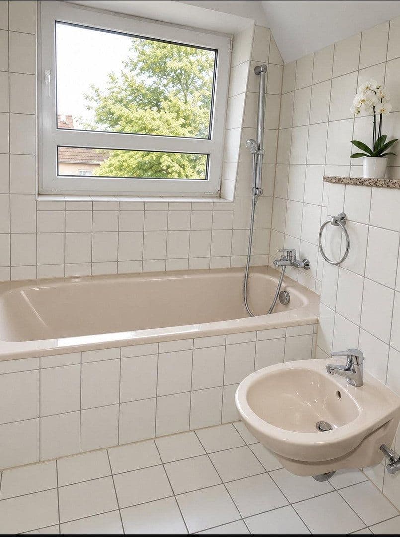 Prenájom bytu 3-izbový 120 m², Ahrensburg, Šlezvicko-Holštajnsko Prenájom bytu 3-izbový 120 m², Ahrensburg, Šlezvicko-Holštajnsko