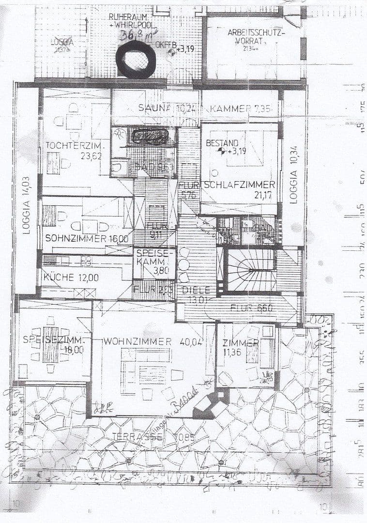 Prenájom bytu 5-izbový 320 m², Röntgenstr. 5, Estenfeld, Bavorsko Prenájom bytu 5-izbový 320 m², Röntgenstr. 5, Estenfeld, Bavorsko