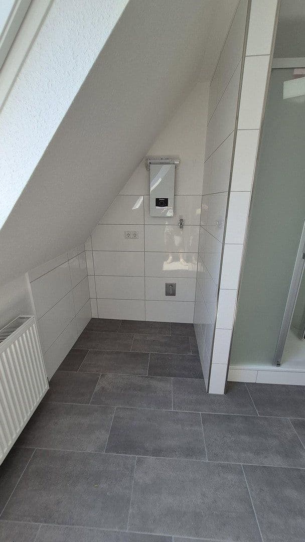 Prenájom bytu 4-izbový 113 m², Gummersbach, Severné Porýnie - Westfálsko Prenájom bytu 4-izbový 113 m², Gummersbach, Severné Porýnie - Westfálsko