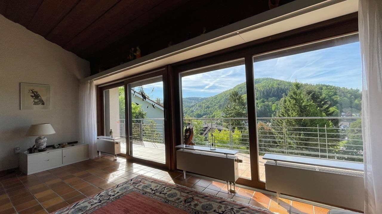 Predaj domu 233 m², pozemok 875 m², Schriesheim, Bádensko-Wurttembersko Predaj domu 233 m², pozemok 875 m², Schriesheim, Bádensko-Wurttembersko