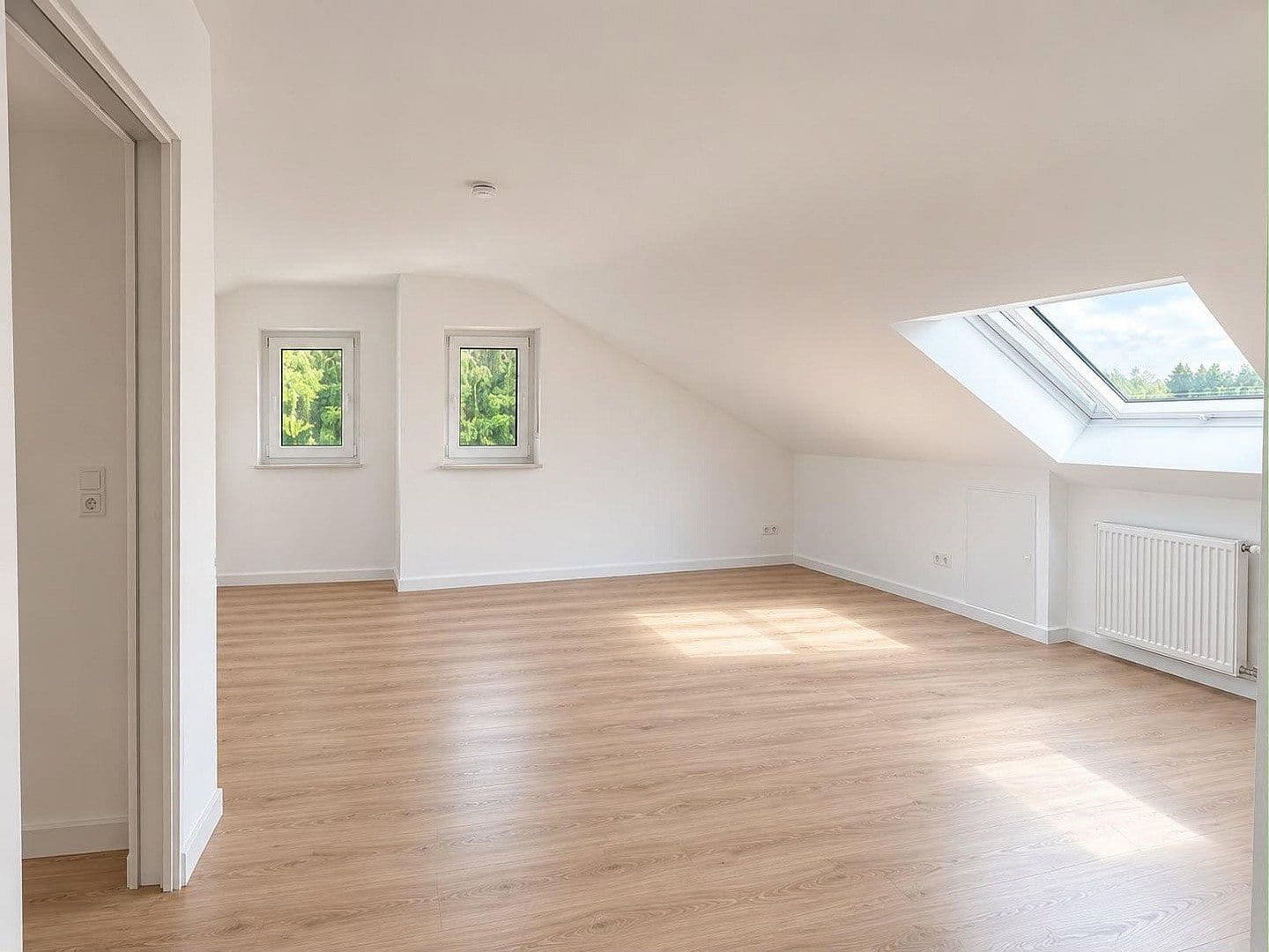 Prenájom bytu 4-izbový 80 m², Memelstraße 30, Eberbach, Bádensko-Wurttembersko Prenájom bytu 4-izbový 80 m², Memelstraße 30, Eberbach, Bádensko-Wurttembersko