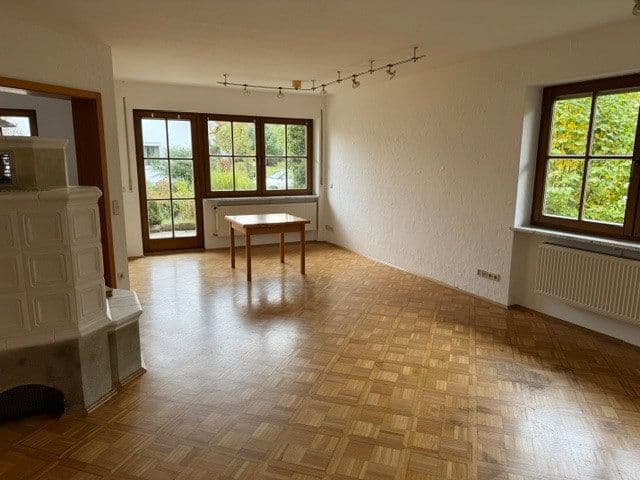 Predaj domu 266 m², pozemok 734 m², Grünsfeld, Bádensko-Wurttembersko Predaj domu 266 m², pozemok 734 m², Grünsfeld, Bádensko-Wurttembersko
