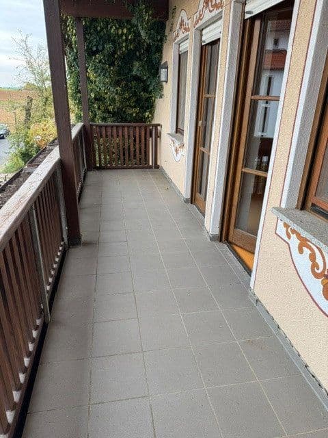 Predaj domu 266 m², pozemok 734 m², Grünsfeld, Bádensko-Wurttembersko Predaj domu 266 m², pozemok 734 m², Grünsfeld, Bádensko-Wurttembersko