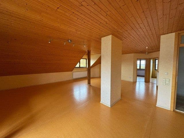 Predaj domu 266 m², pozemok 734 m², Grünsfeld, Bádensko-Wurttembersko Predaj domu 266 m², pozemok 734 m², Grünsfeld, Bádensko-Wurttembersko