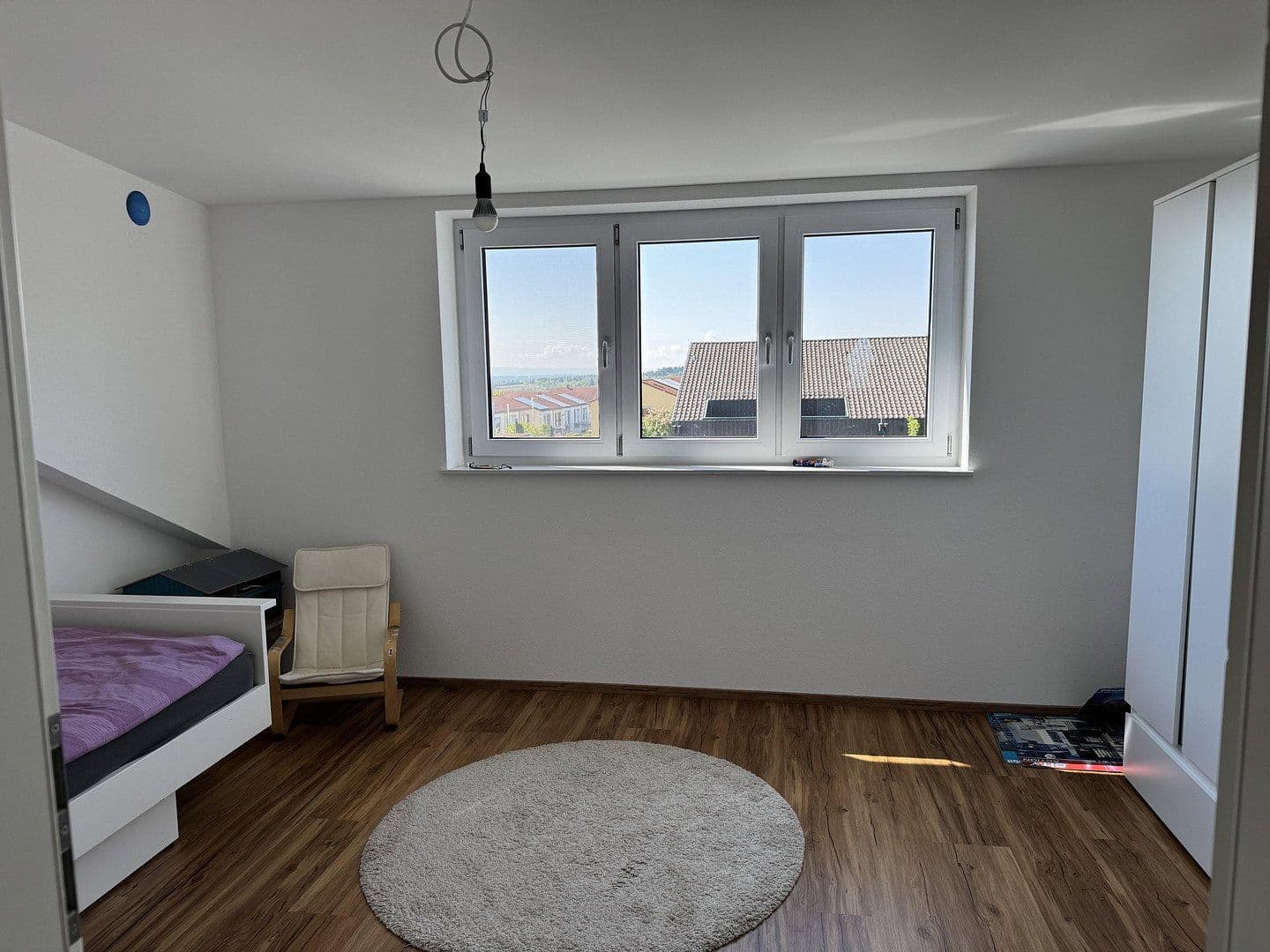 Predaj domu 186 m², pozemok 756 m², Herrenberg, Bádensko-Wurttembersko Predaj domu 186 m², pozemok 756 m², Herrenberg, Bádensko-Wurttembersko