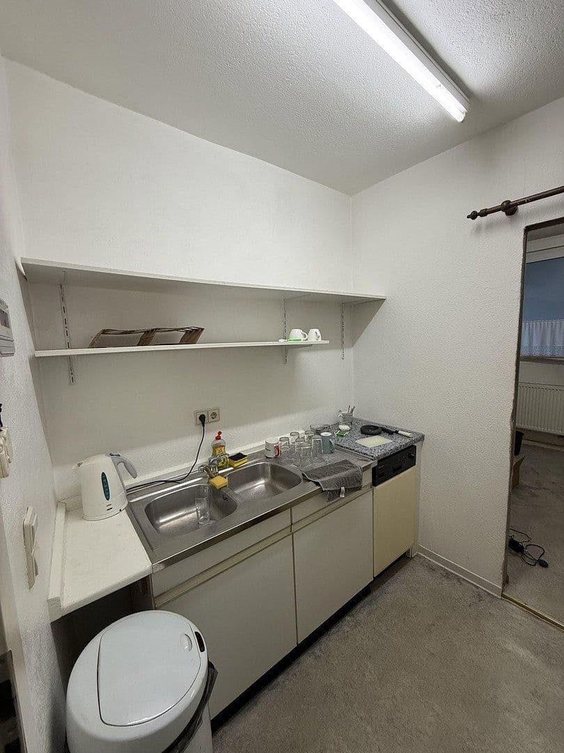 Prenájom kancelárie 91 m², Rosenstr. 1, Schwäbisch Gmünd, Bádensko-Wurttembersko Prenájom kancelárie 91 m², Rosenstr. 1, Schwäbisch Gmünd, Bádensko-Wurttembersko