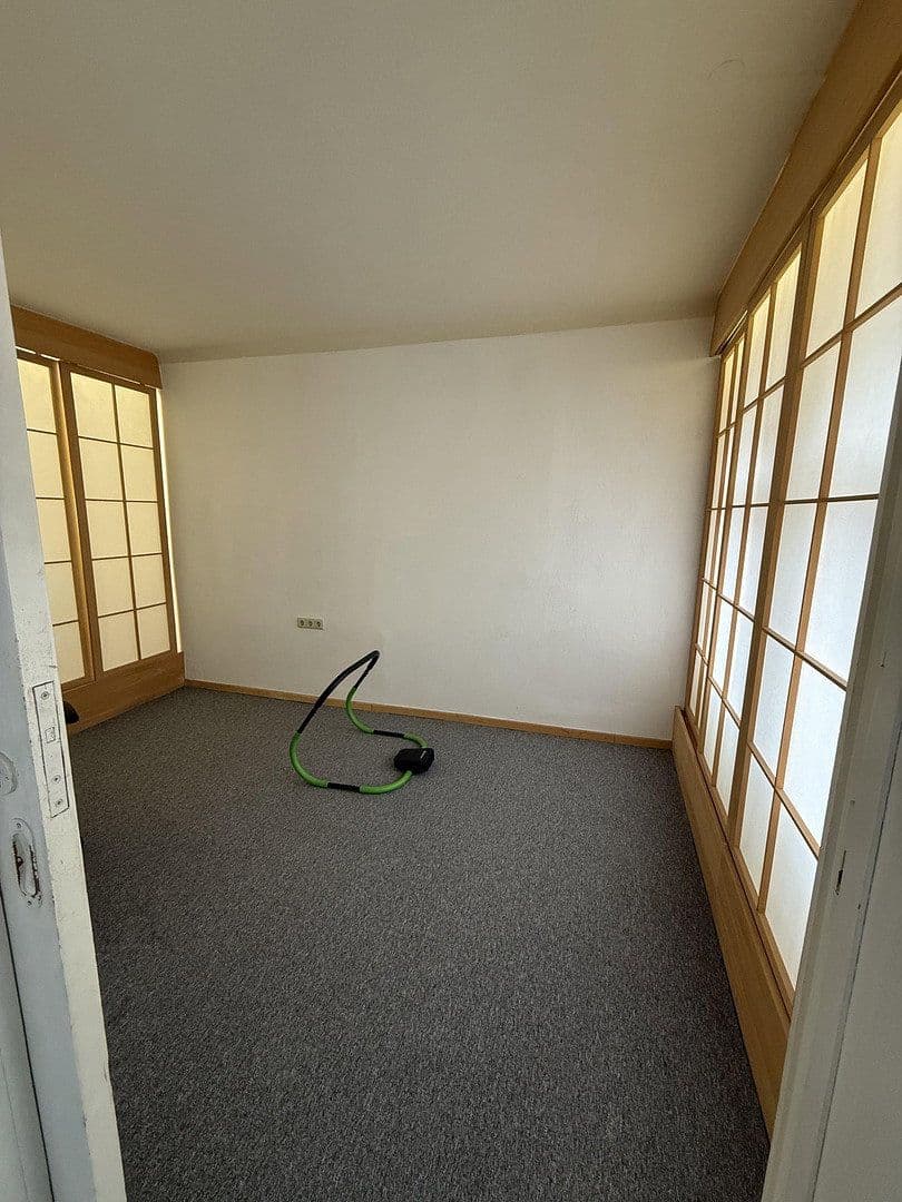 Prenájom kancelárie 91 m², Rosenstr. 1, Schwäbisch Gmünd, Bádensko-Wurttembersko Prenájom kancelárie 91 m², Rosenstr. 1, Schwäbisch Gmünd, Bádensko-Wurttembersko