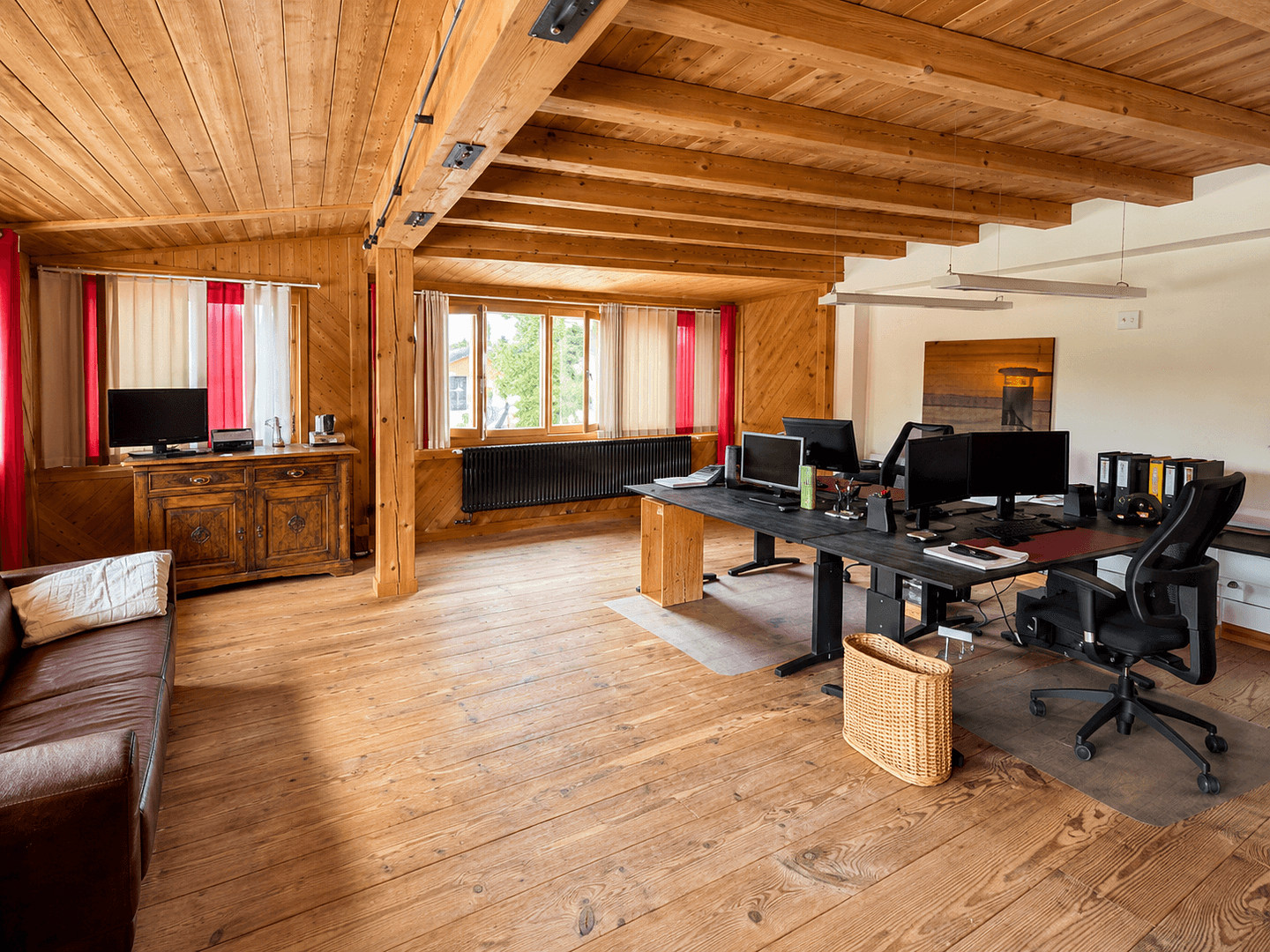 Predaj kancelárie 560 m², Frasdorf, Bavorsko Predaj kancelárie 560 m², Frasdorf, Bavorsko