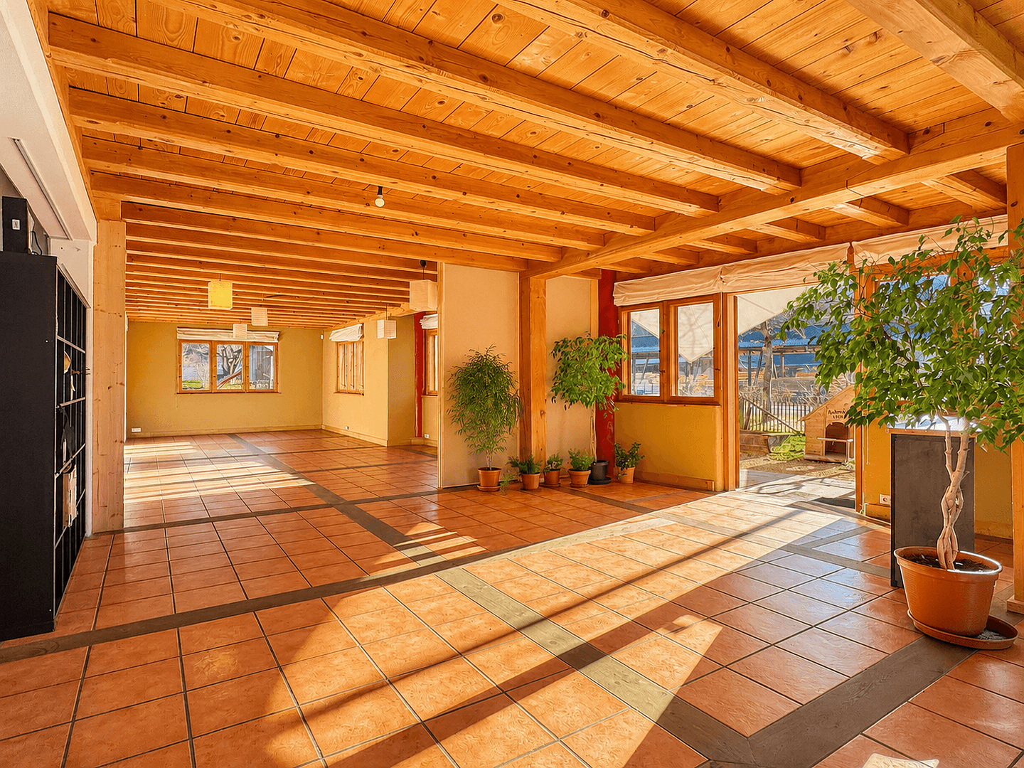 Predaj kancelárie 560 m², Frasdorf, Bavorsko Predaj kancelárie 560 m², Frasdorf, Bavorsko