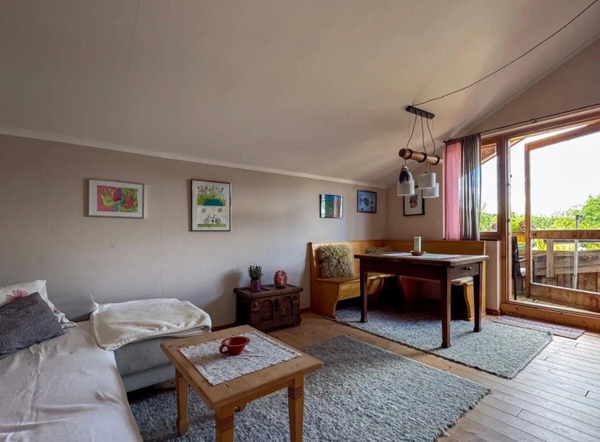 Predaj kancelárie 560 m², Frasdorf, Bavorsko Predaj kancelárie 560 m², Frasdorf, Bavorsko