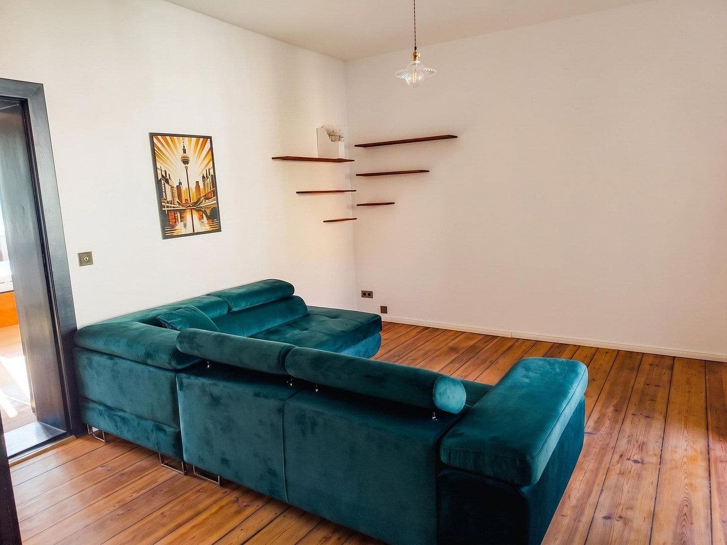 Predaj bytu 3-izbový 93 m², Berlin, Berlín Predaj bytu 3-izbový 93 m², Berlin, Berlín