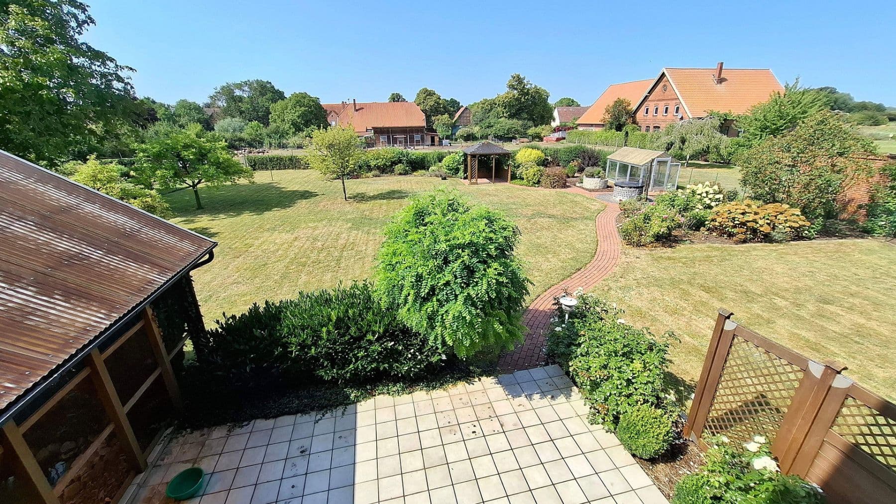 Predaj domu 240 m², pozemok 1.970 m², Petershagen, Severné Porýnie - Westfálsko Predaj domu 240 m², pozemok 1.970 m², Petershagen, Severné Porýnie - Westfálsko