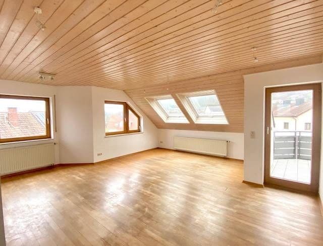 Predaj bytu 4-izbový 107 m², Herbrechtingen, Bádensko-Wurttembersko Predaj bytu 4-izbový 107 m², Herbrechtingen, Bádensko-Wurttembersko