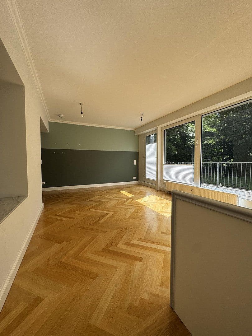 Prenájom bytu 3-izbový 124 m², Friedrich-Ebert-Str. 91, Hamburg, Hamburg Prenájom bytu 3-izbový 124 m², Friedrich-Ebert-Str. 91, Hamburg, Hamburg