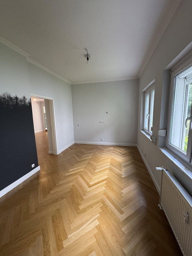 Prenájom bytu 3-izbový 124 m², Friedrich-Ebert-Str. 91, Hamburg, Hamburg Prenájom bytu 3-izbový 124 m², Friedrich-Ebert-Str. 91, Hamburg, Hamburg