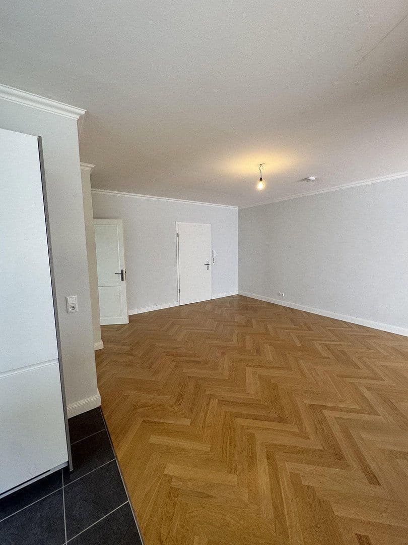 Prenájom bytu 3-izbový 124 m², Friedrich-Ebert-Str. 91, Hamburg, Hamburg Prenájom bytu 3-izbový 124 m², Friedrich-Ebert-Str. 91, Hamburg, Hamburg