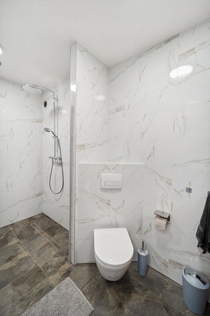 Prenájom domu 152 m², pozemok 600 m², Mittelstraße, 1, Leichlingen, Severné Porýnie - Westfálsko Prenájom domu 152 m², pozemok 600 m², Mittelstraße, 1, Leichlingen, Severné Porýnie - Westfálsko