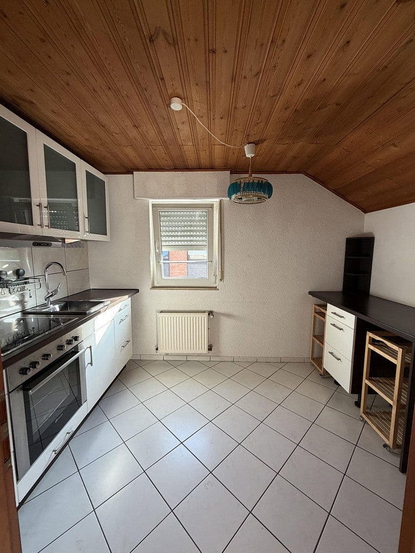 Prenájom bytu 2-izbový 53 m², Niderpleiser Strasse 93, Sankt Augustin, Severné Porýnie - Westfálsko Prenájom bytu 2-izbový 53 m², Niderpleiser Strasse 93, Sankt Augustin, Severné Porýnie - Westfálsko