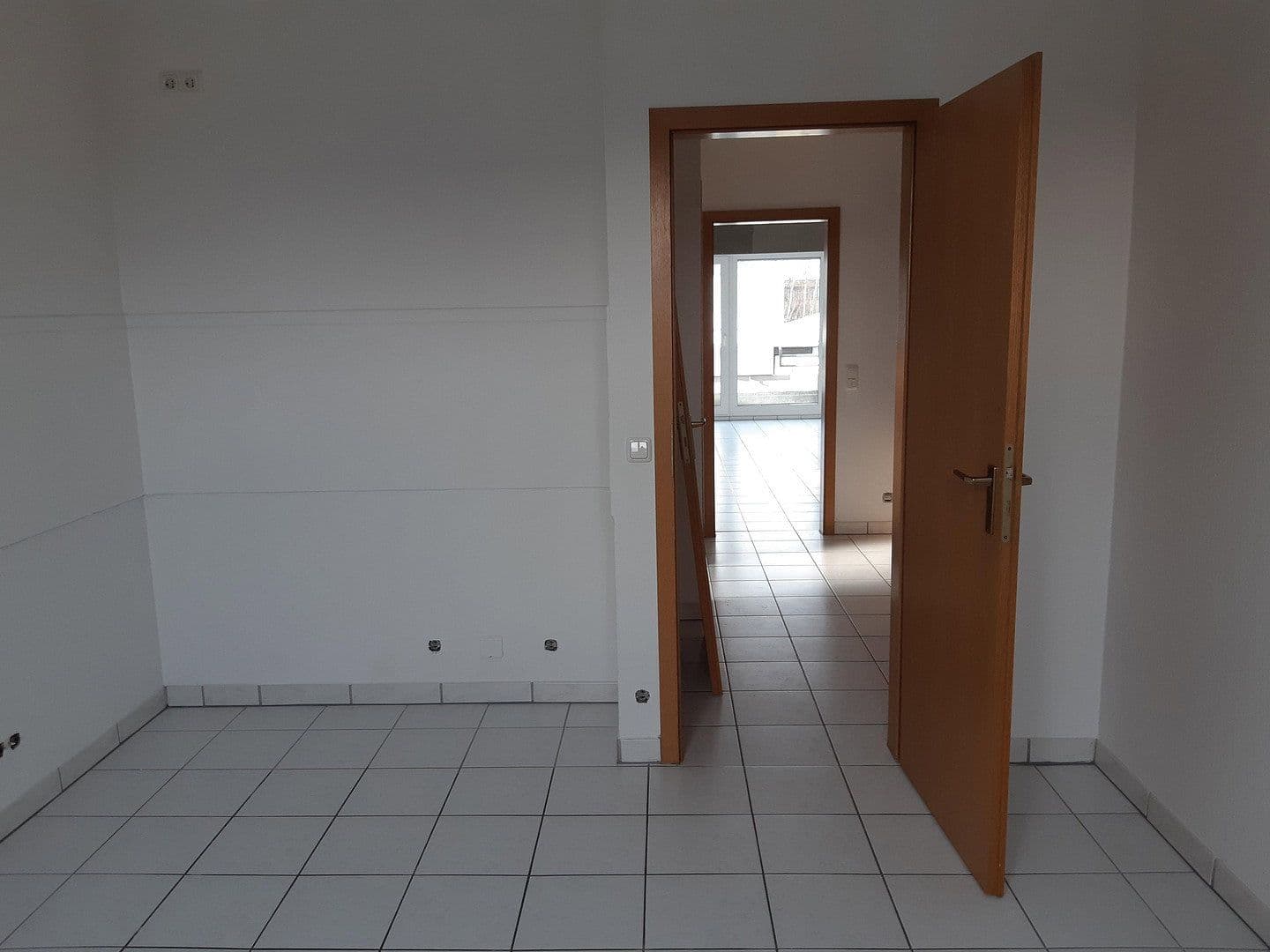 Prenájom bytu 2-izbový 86 m², Herzogenrath, Severné Porýnie - Westfálsko Prenájom bytu 2-izbový 86 m², Herzogenrath, Severné Porýnie - Westfálsko