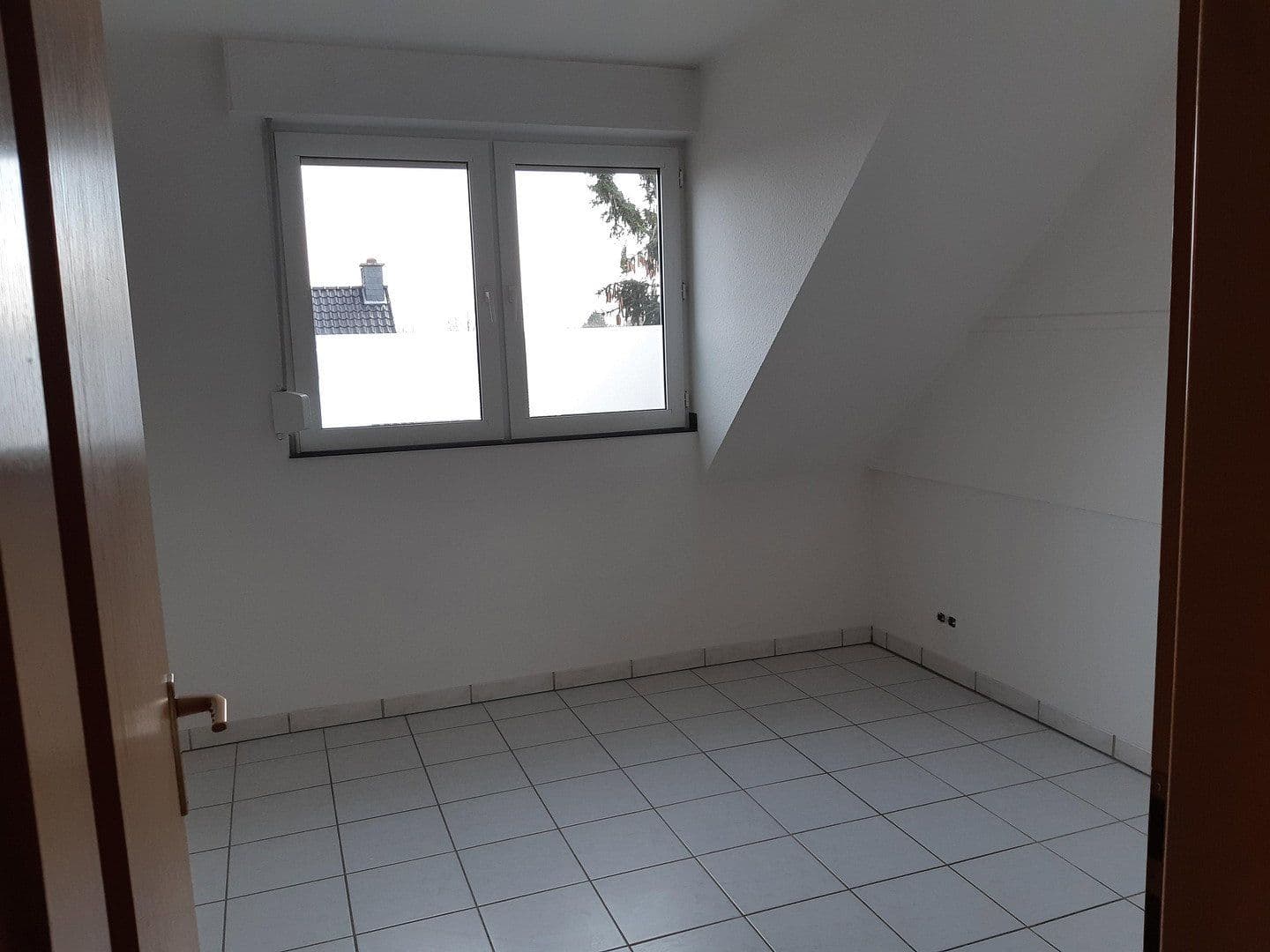 Prenájom bytu 2-izbový 86 m², Herzogenrath, Severné Porýnie - Westfálsko Prenájom bytu 2-izbový 86 m², Herzogenrath, Severné Porýnie - Westfálsko