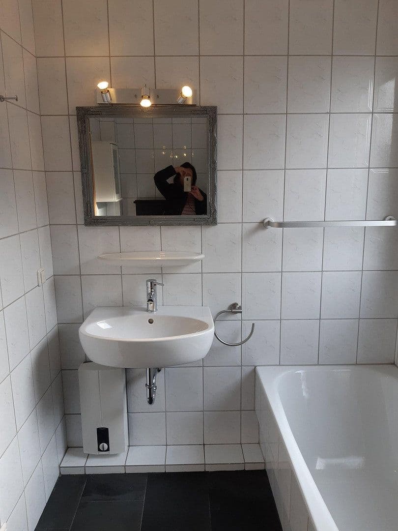 Prenájom bytu 2-izbový 86 m², Herzogenrath, Severné Porýnie - Westfálsko Prenájom bytu 2-izbový 86 m², Herzogenrath, Severné Porýnie - Westfálsko