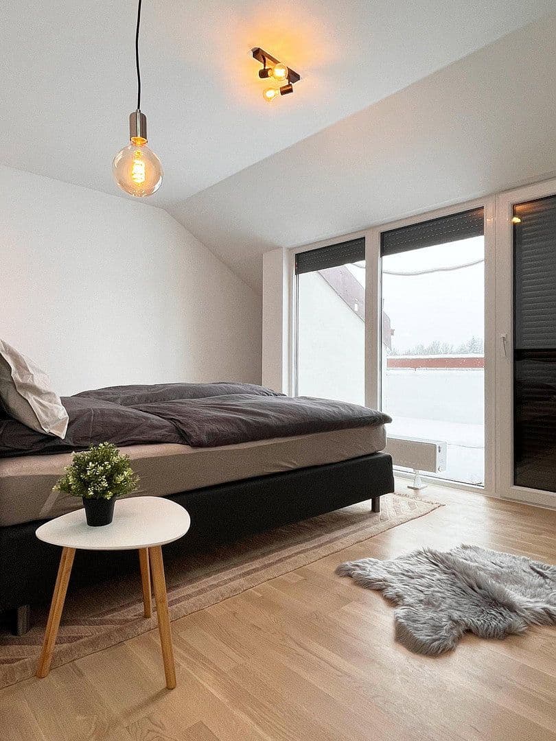Prenájom bytu 4-izbový 98 m², Olching bei München, Bavorsko Prenájom bytu 4-izbový 98 m², Olching bei München, Bavorsko