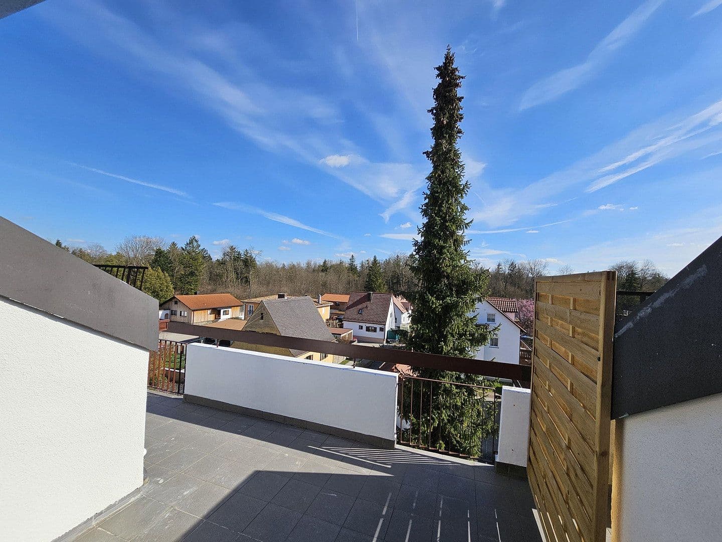 Prenájom bytu 4-izbový 98 m², Olching bei München, Bavorsko Prenájom bytu 4-izbový 98 m², Olching bei München, Bavorsko