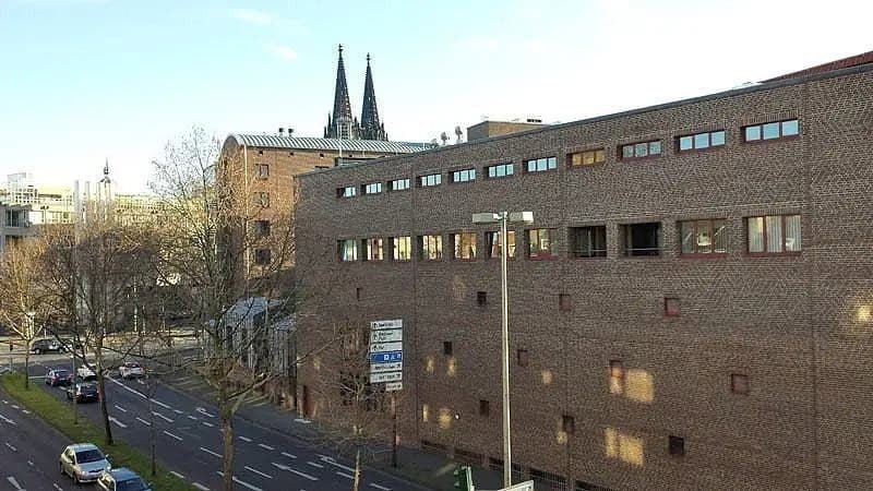 Prenájom bytu 2-izbový 68 m², Victoriastr. 20, Köln, Severné Porýnie - Westfálsko Prenájom bytu 2-izbový 68 m², Victoriastr. 20, Köln, Severné Porýnie - Westfálsko