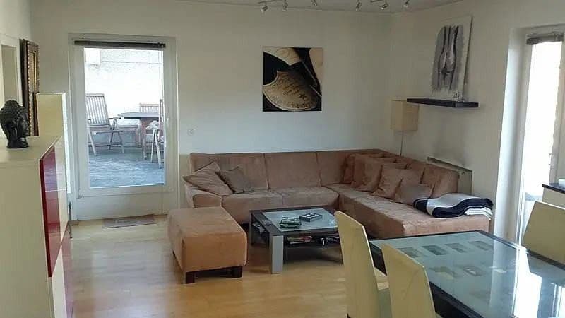 Prenájom bytu 2-izbový 68 m², Victoriastr. 20, Köln, Severné Porýnie - Westfálsko Prenájom bytu 2-izbový 68 m², Victoriastr. 20, Köln, Severné Porýnie - Westfálsko