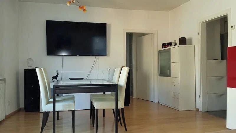 Prenájom bytu 2-izbový 68 m², Victoriastr. 20, Köln, Severné Porýnie - Westfálsko Prenájom bytu 2-izbový 68 m², Victoriastr. 20, Köln, Severné Porýnie - Westfálsko
