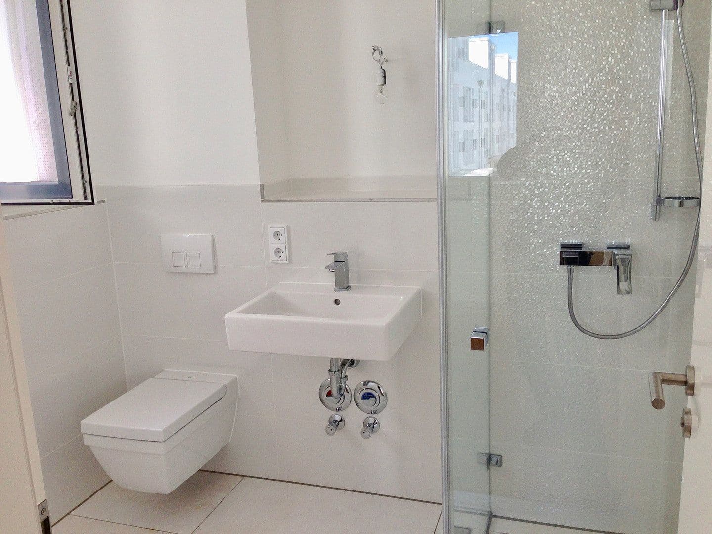Prenájom bytu 1-izbový 35 m², Frankfurt, Hesensko Prenájom bytu 1-izbový 35 m², Frankfurt, Hesensko